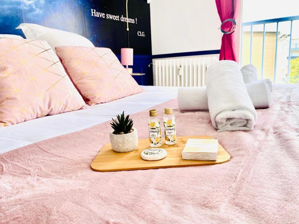 Appartement ATYPIQUE - Rêvez à 20min de PARIS - PARKING GRATUIT à Argenteuil Extérieur photo