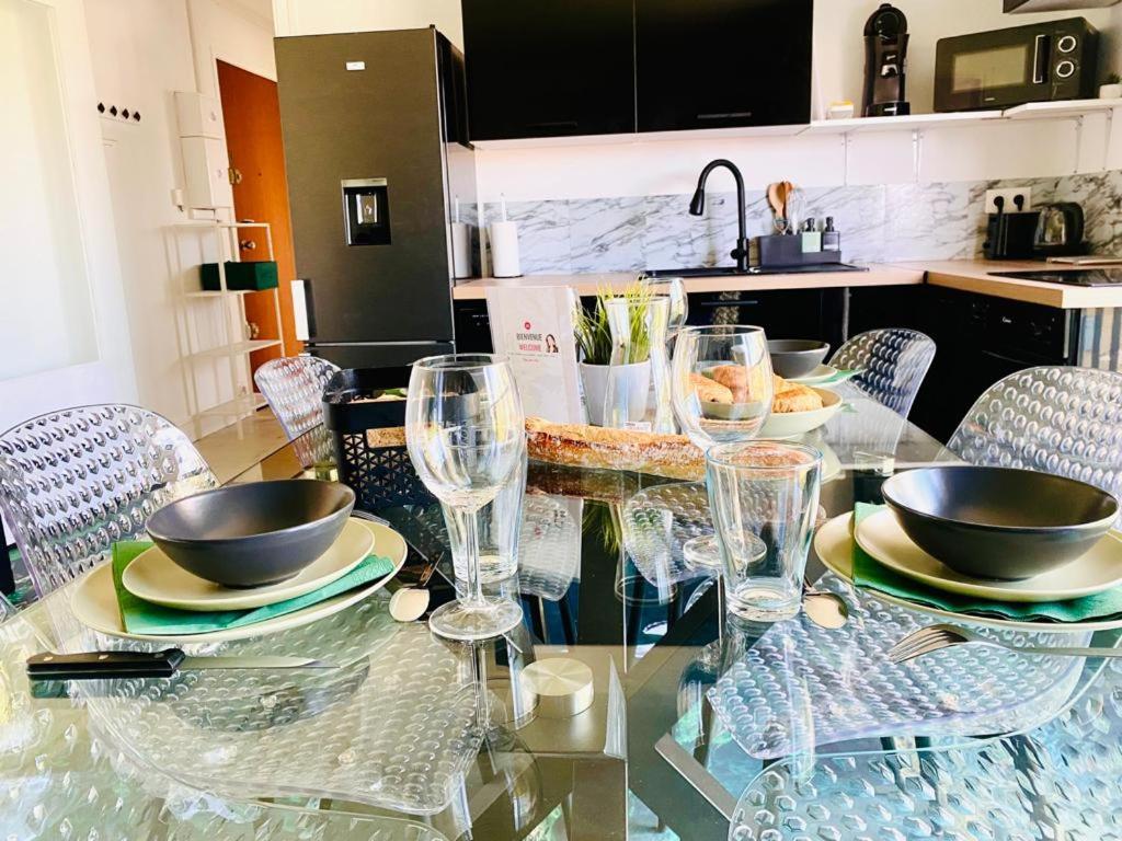 Appartement ATYPIQUE - Rêvez à 20min de PARIS - PARKING GRATUIT à Argenteuil Extérieur photo