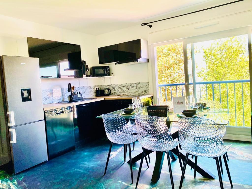 Appartement ATYPIQUE - Rêvez à 20min de PARIS - PARKING GRATUIT à Argenteuil Extérieur photo